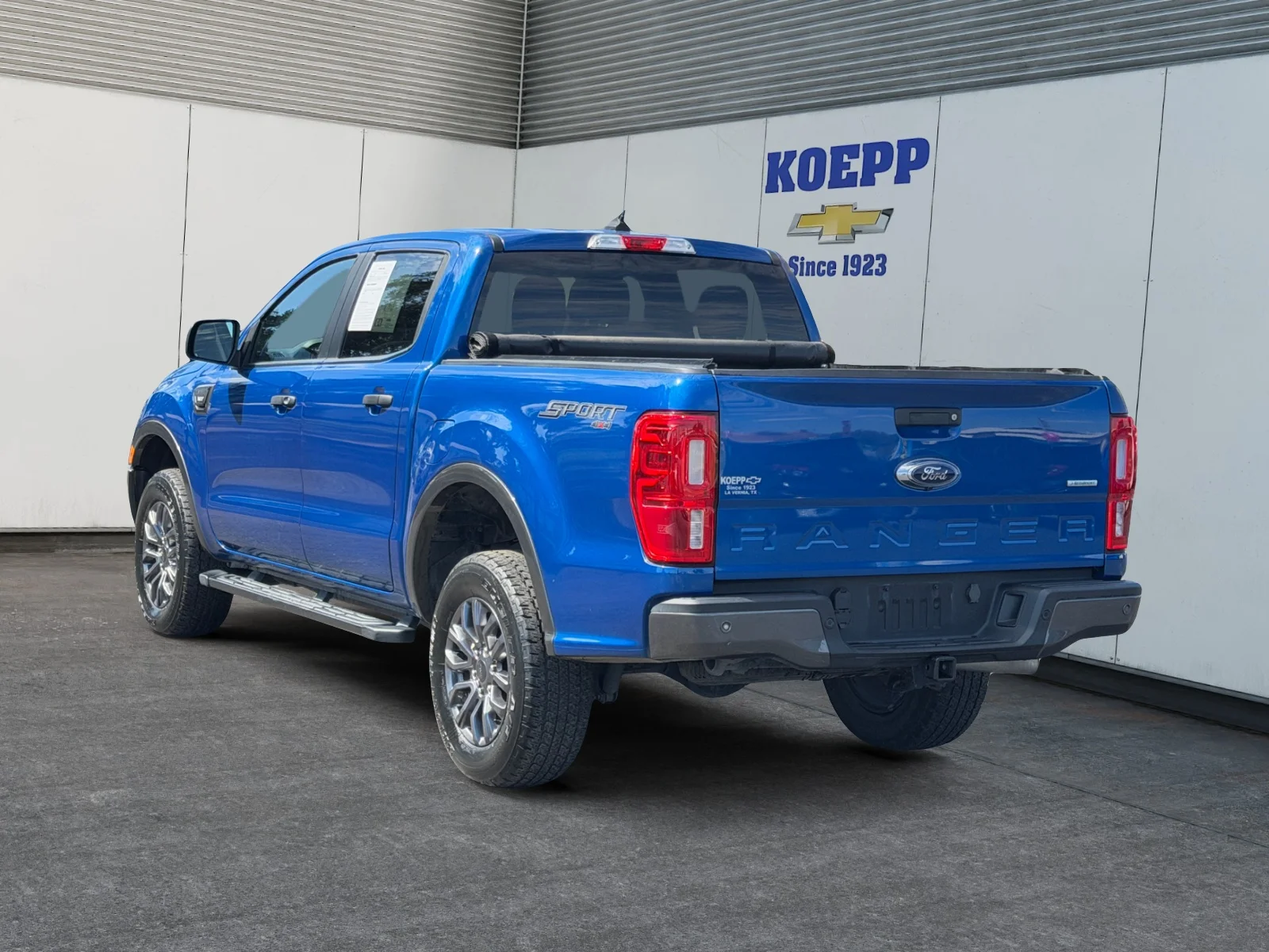 Used 2020 Lightning Blue Metallic Ford XLT image 3