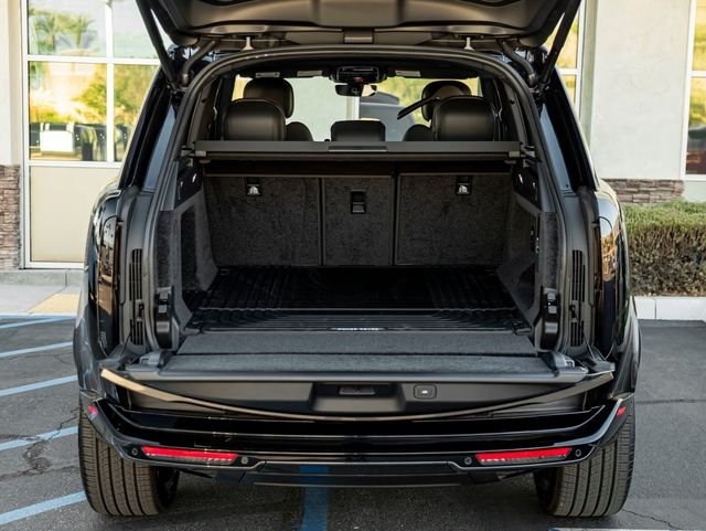 New 2026 Santorini Black Land Rover SE image 26