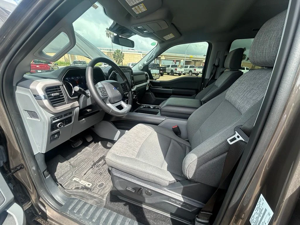 Used 2023 Gray Ford XLT image 11