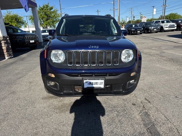 Used 2018 Blue Jeep Latitude image 9