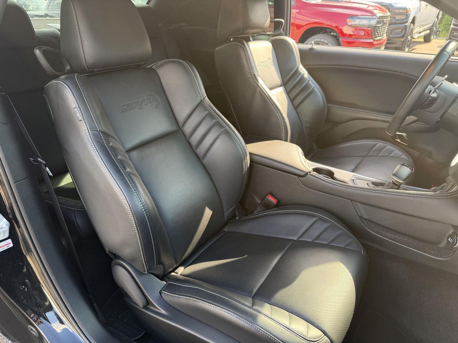 Used 2017 Pitch Black Clearcoat Dodge SRT Hellcat image 20
