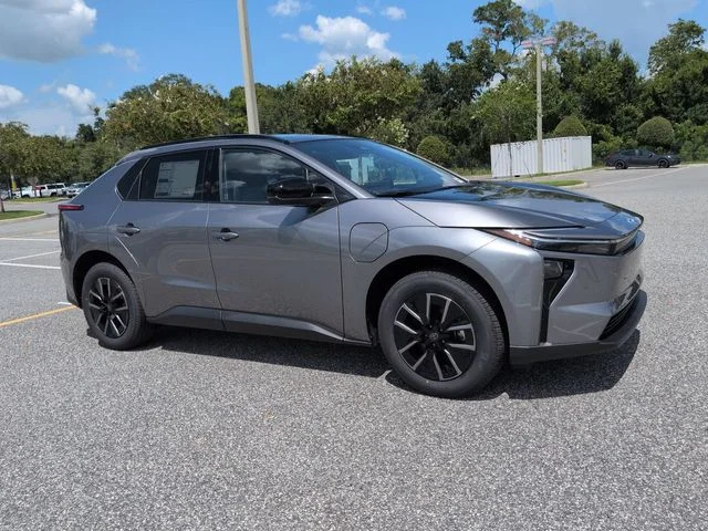 New 2026 Heavy Metal Toyota XLE image 2
