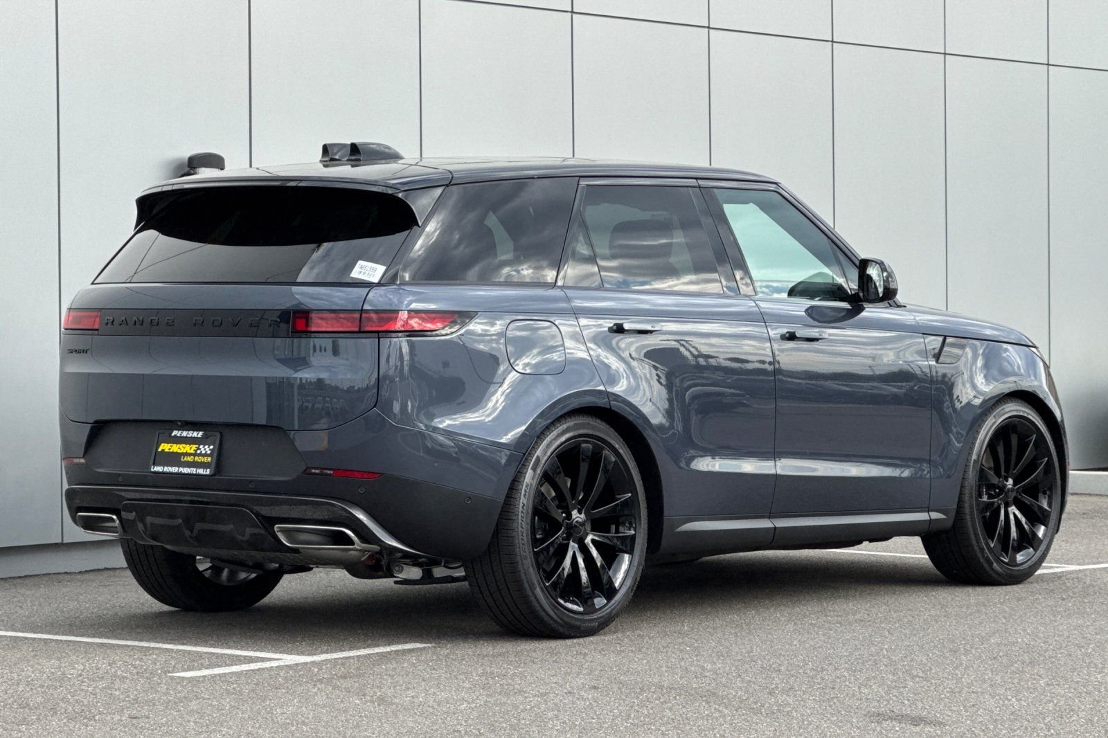 New 2026 Varesine Blue Land Rover SE image 5