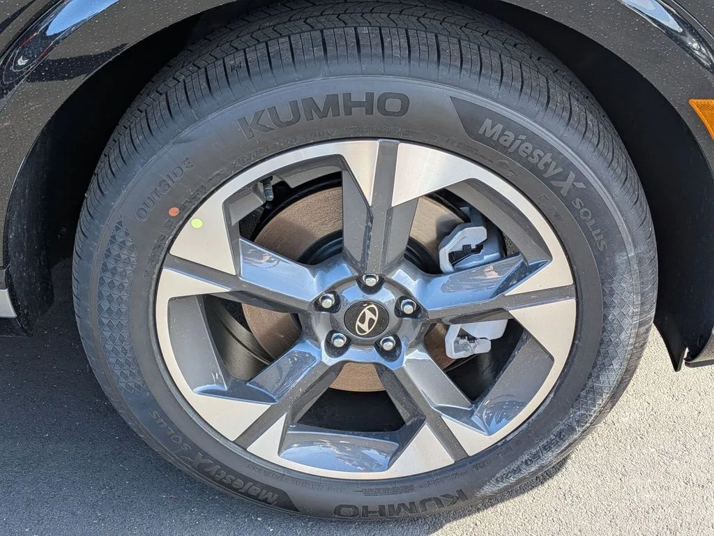 New 2026 Black Hyundai Limited image 9