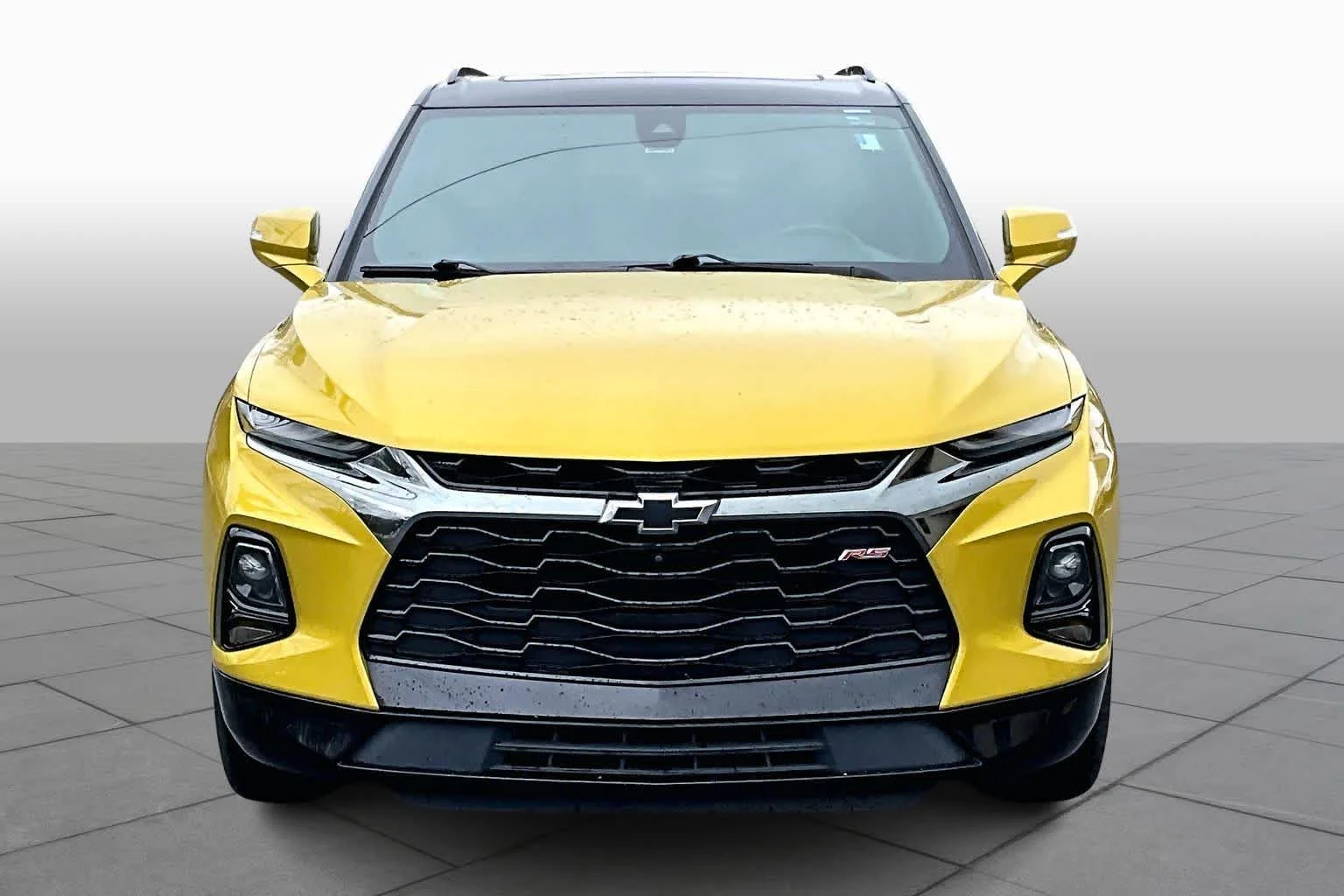 Used 2022 Nitro Yellow Metallic Chevrolet RS image 5