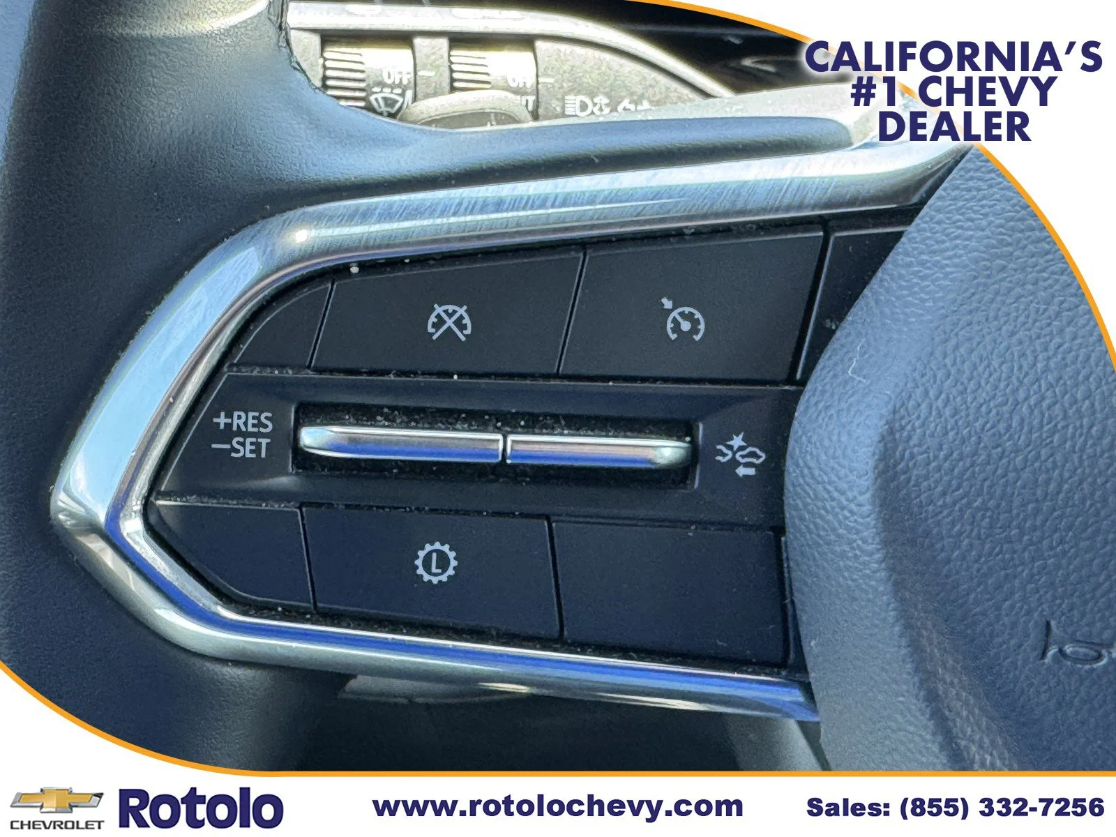Used 2025 Summit White Chevrolet LT image 20