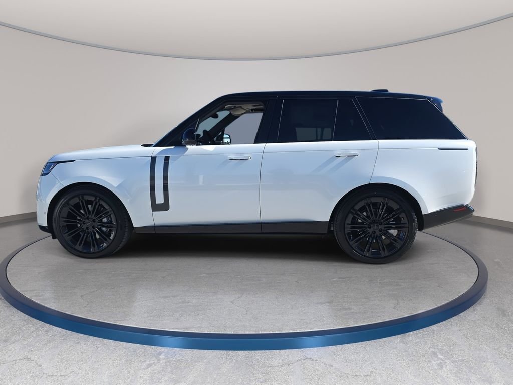 New 2026 Icy White Land Rover SE image 8