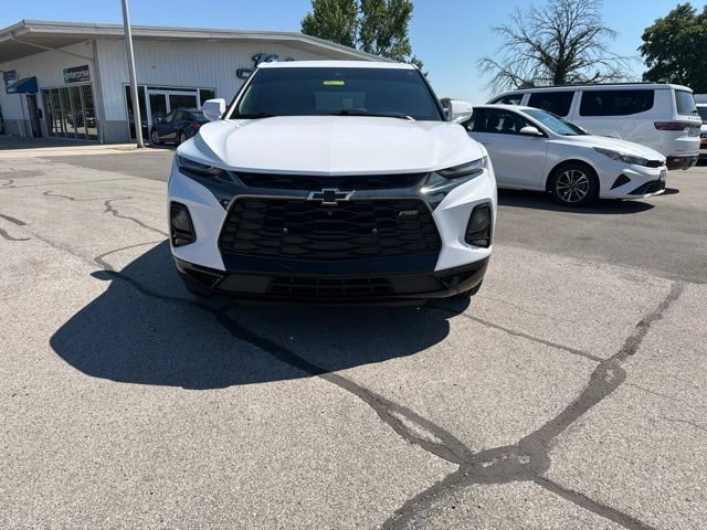 Used 2019 SUMMIT WHITE Chevrolet RS image 3
