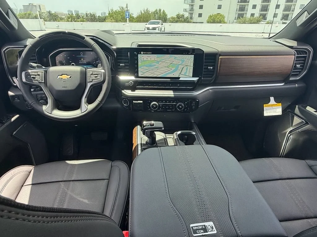 New 2026 Polar White Tricoat Chevrolet High Country image 10