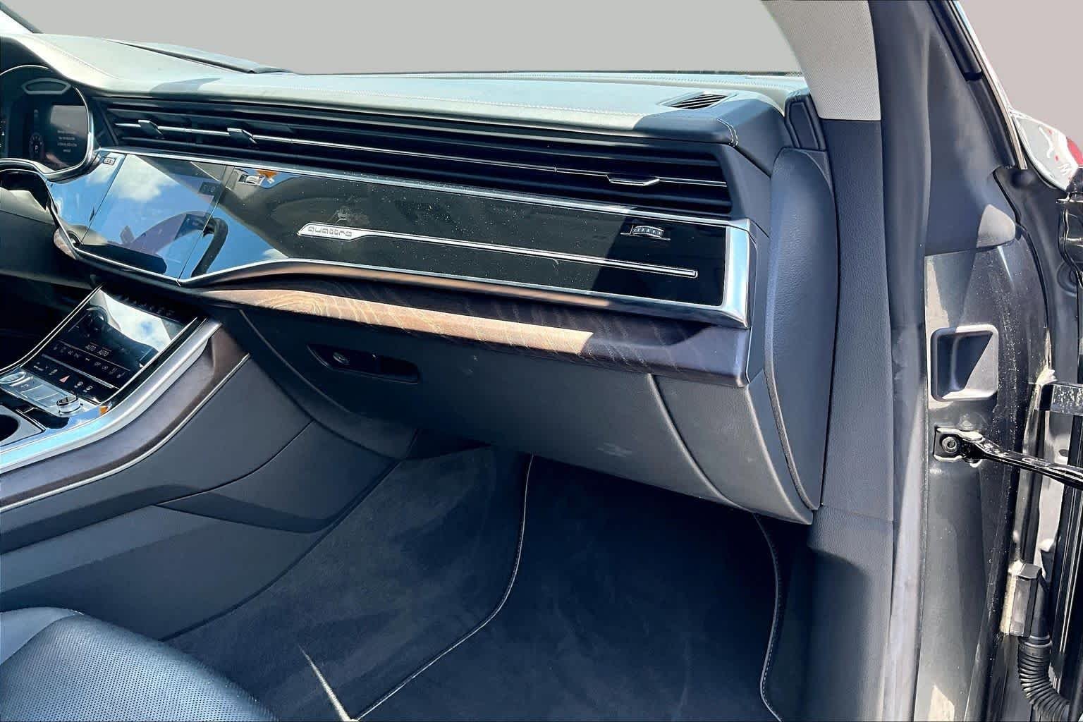 Used 2019  Audi Prestige image 18