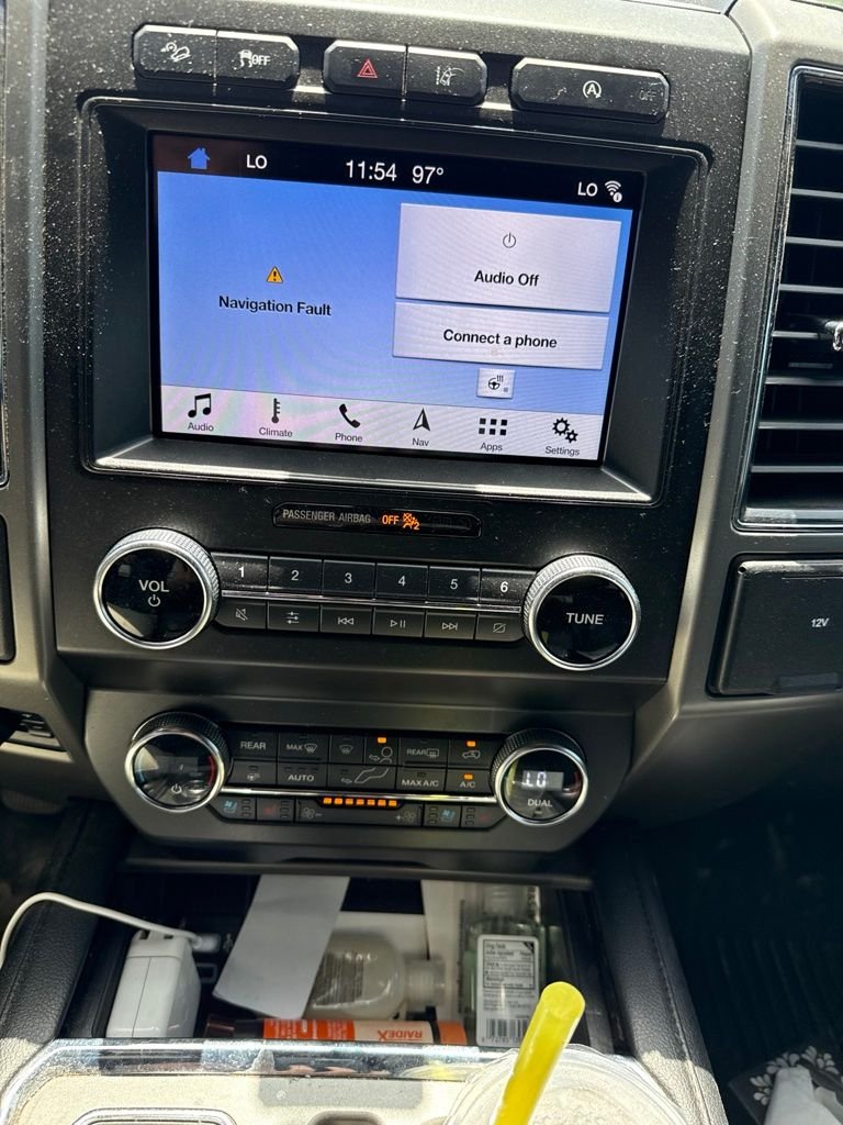 Used 2019 Oxford White Ford XLT image 10