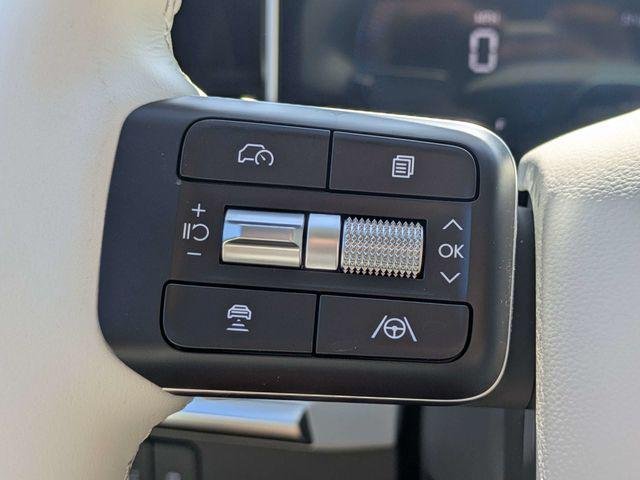 New 2027 Gray Hyundai SEL FWD image 26