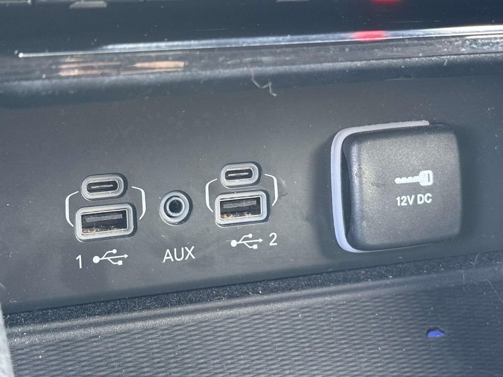 Used 2021 Black Jeep Laredo image 20