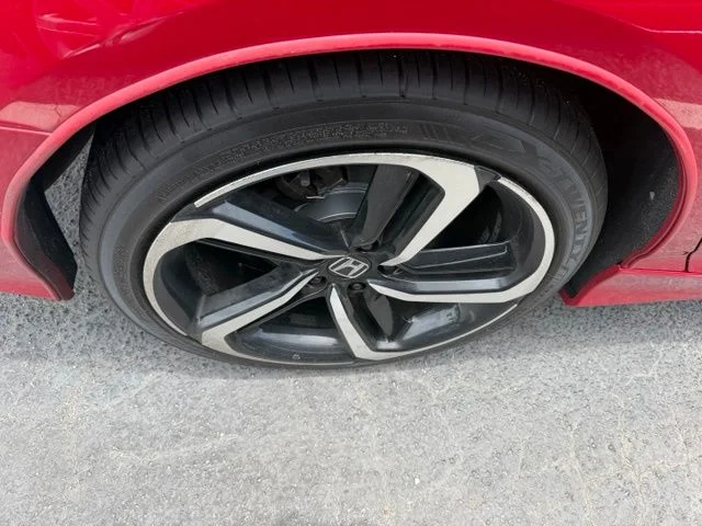 Used 2019  Honda Sport image 7