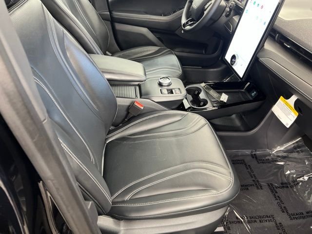 Used 2023 Black Ford Premium image 21