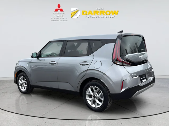 Used 2025 Silver Kia LX image 3