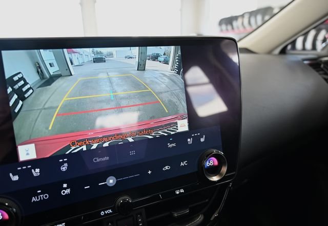 2022 Lexus NX 350 - Photo 17