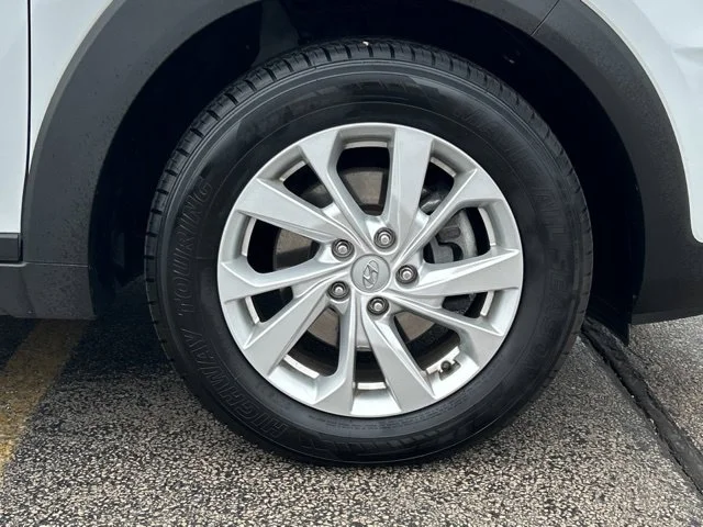 2021 Hyundai Tucson SE - Photo 14
