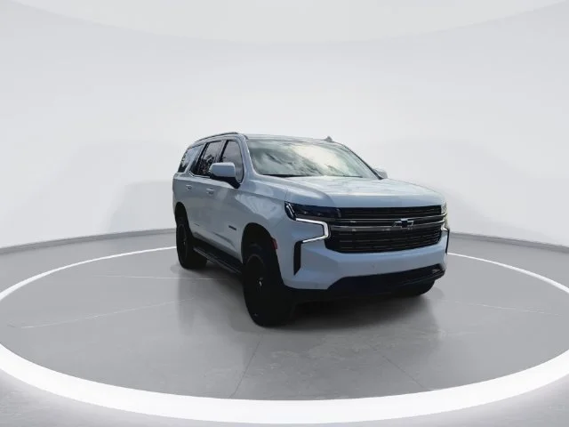Used 2022 White Chevrolet RST image 2