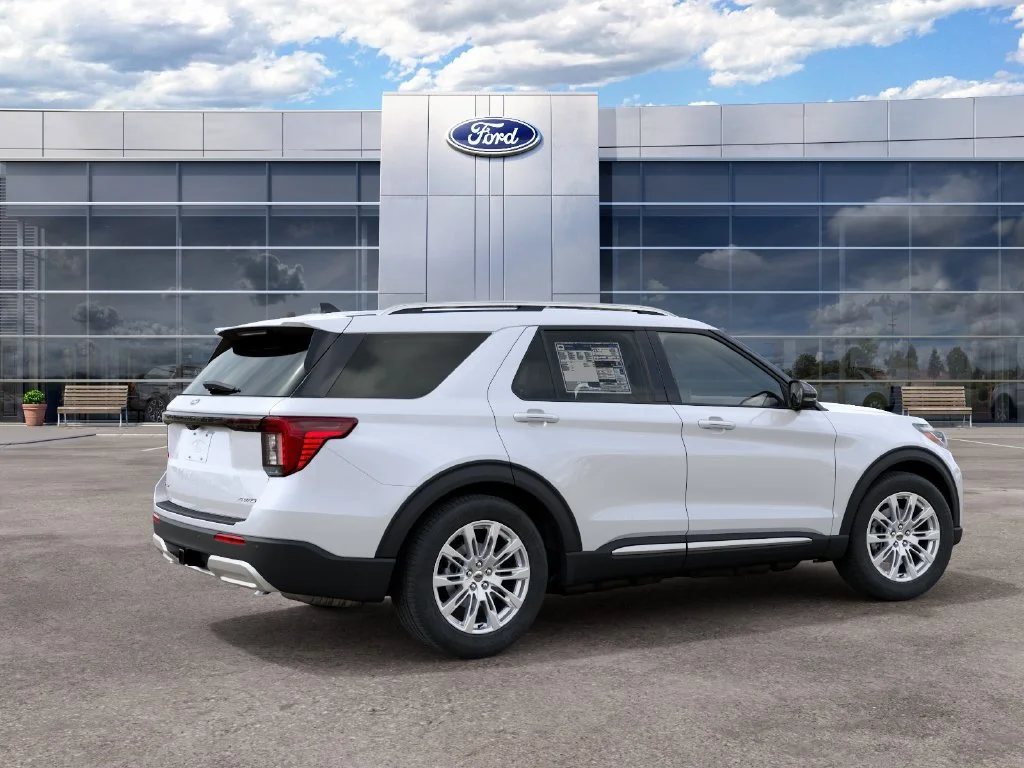 New 2027 Star White Metallic Tri-Coat Ford Platinum™ image 7