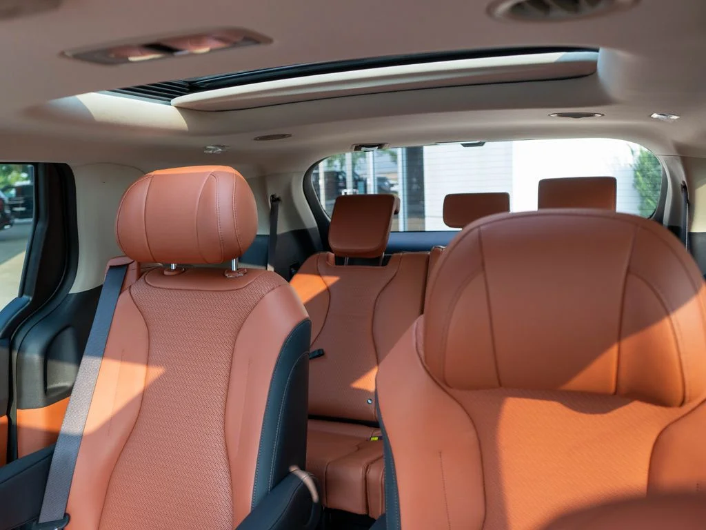 New 2026 Aurora Black Pearl Kia SX Prestige image 13