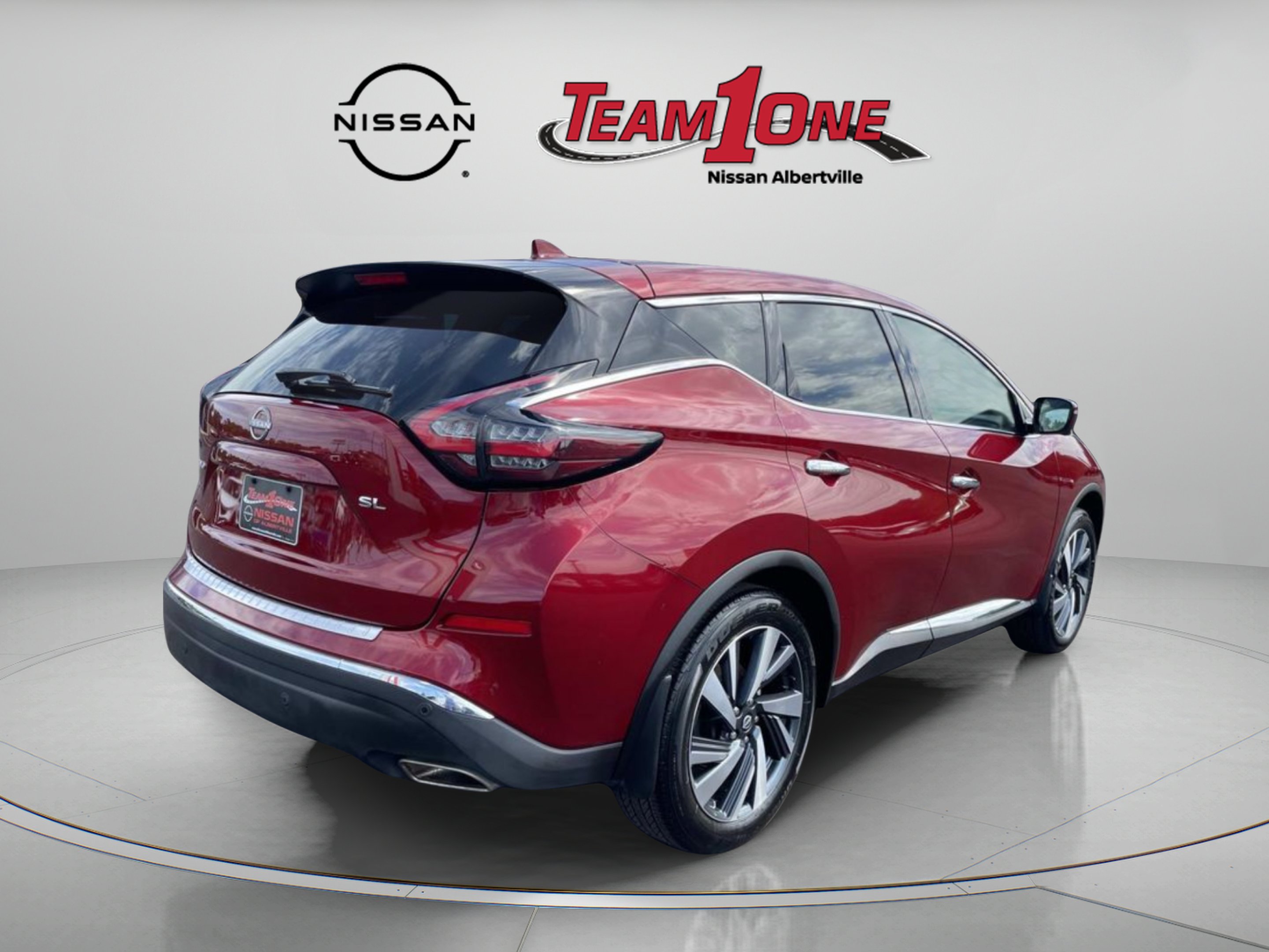 Used 2023 Red Nissan SL image 7