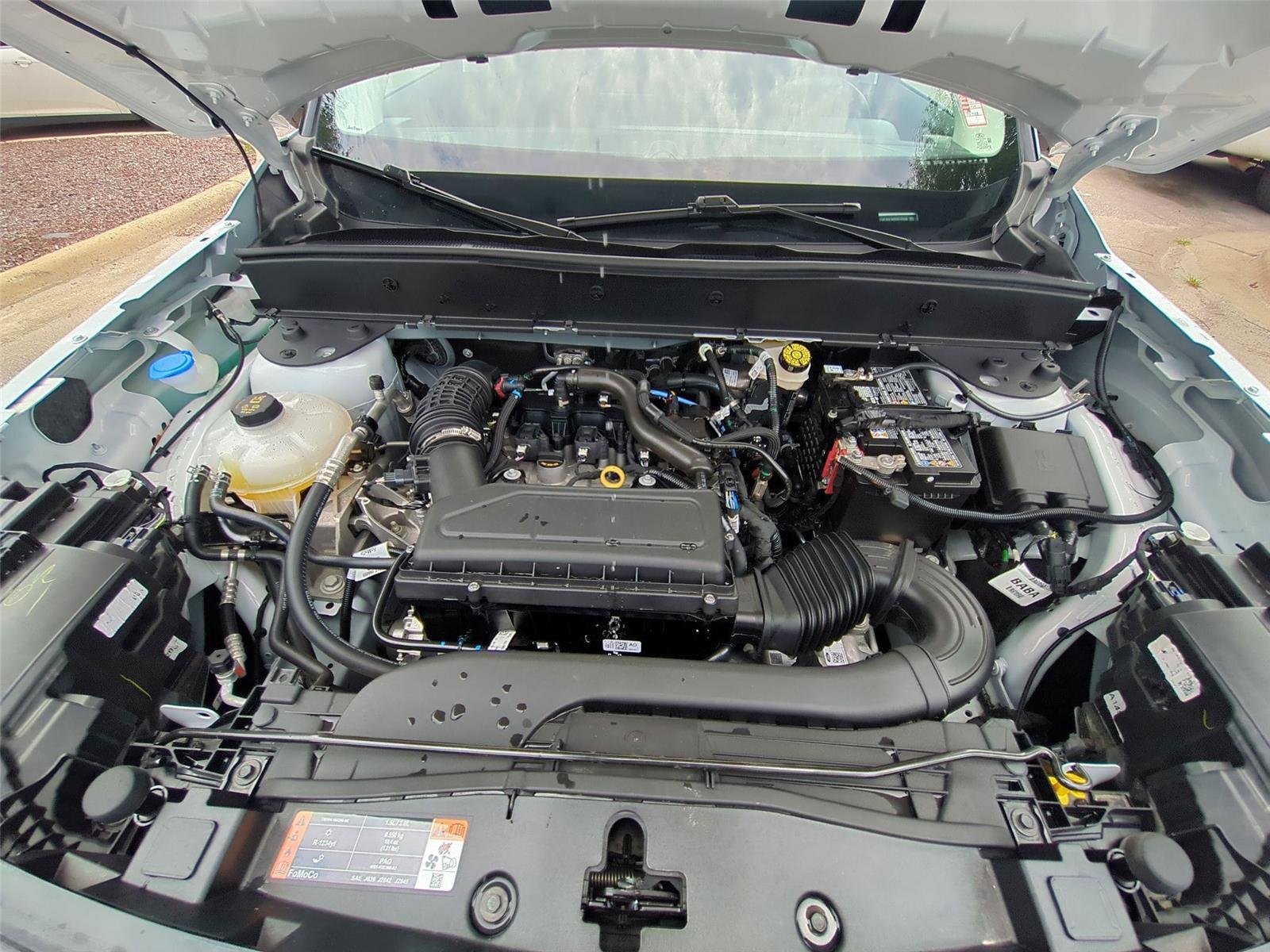 Used 2025 Oxford White Clearcoat Ford Outer Banks image 41