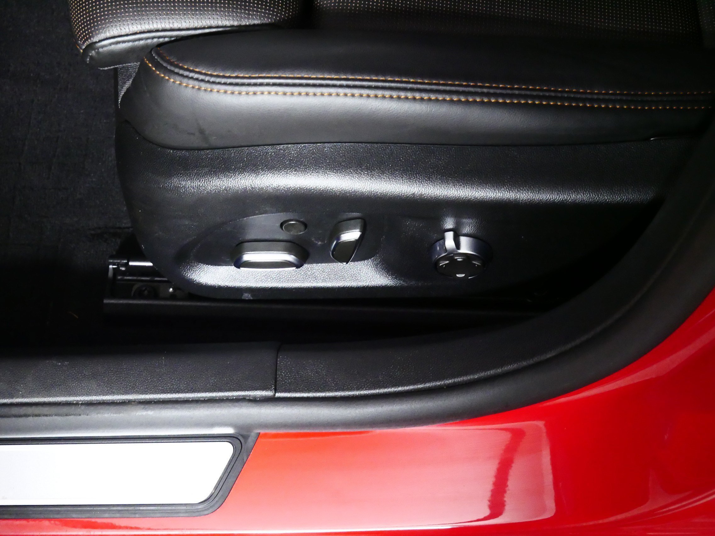 Certified Used 2021 VELOCITY RED Cadillac Sport image 20