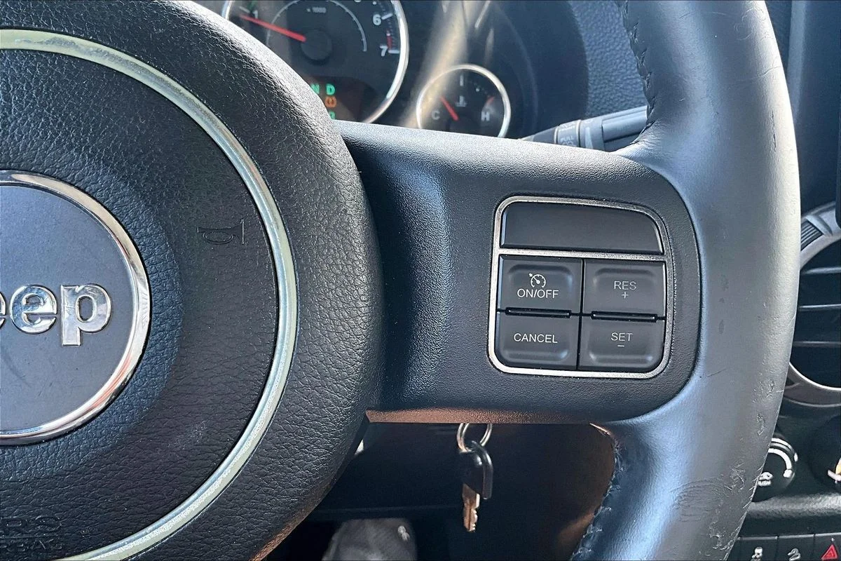 Used 2012  Jeep Sport image 12
