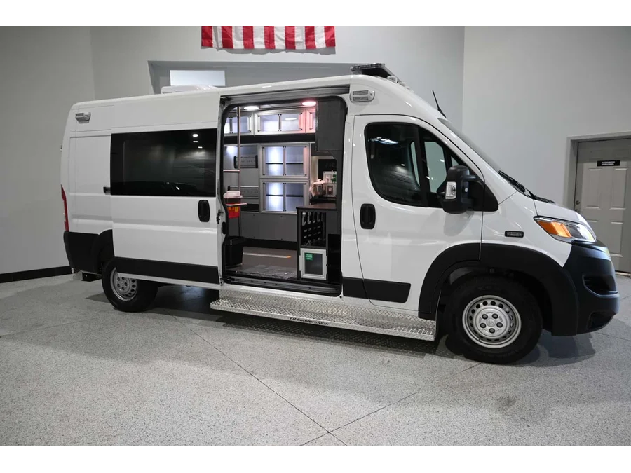 New 2025 WHITE Ram Tradesman image 21