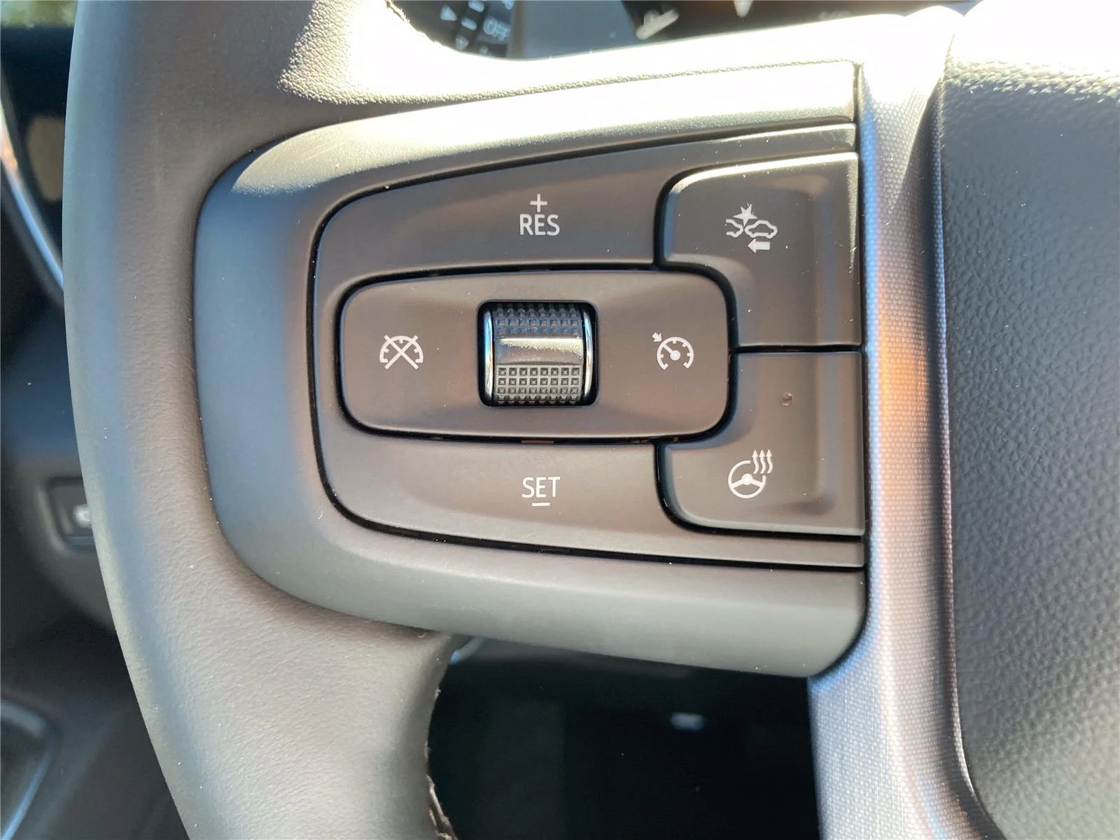 New 2026 Summit White GMC Elevation image 20