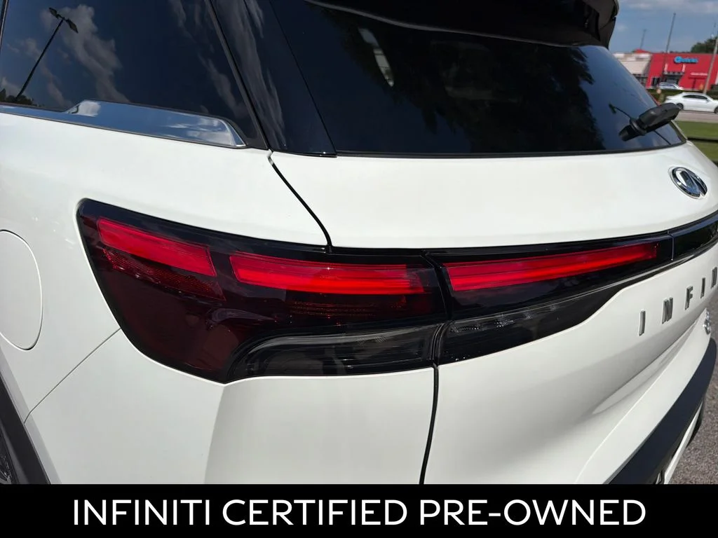Certified Used 2023 Glacier White INFINITI PURE image 31