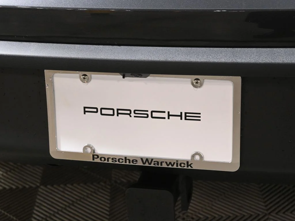 2026 Porsche Macan T - Photo 14