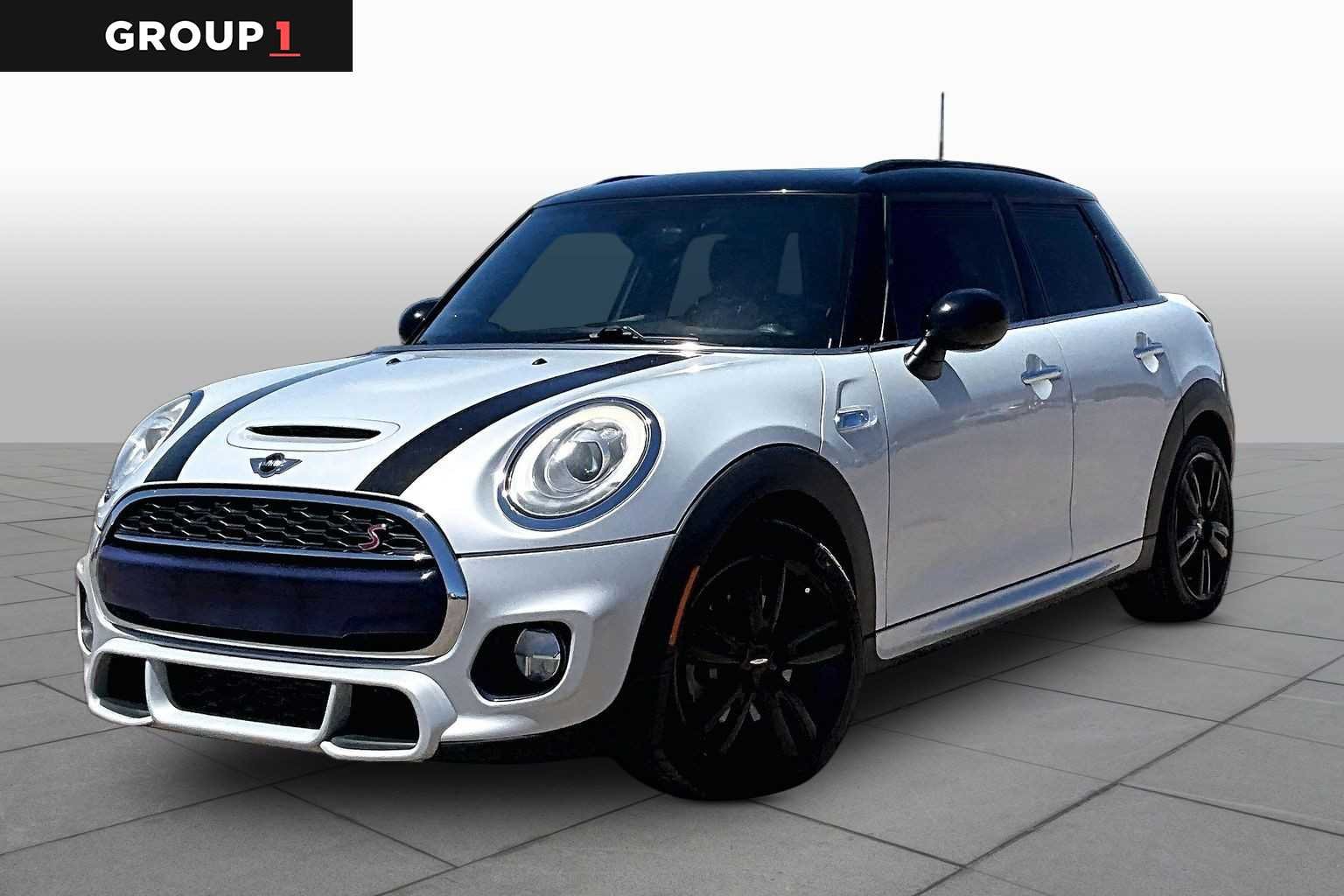 2017 MINI Cooper S 4 Door's photo