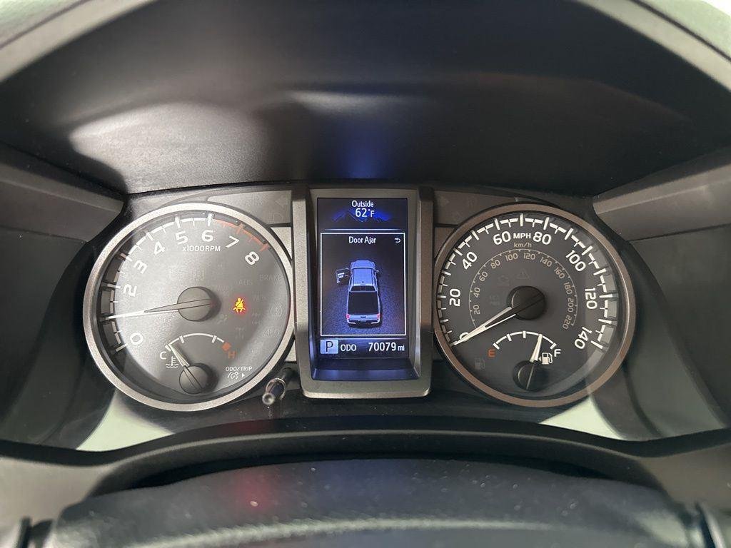 Used 2019 Super White Toyota TRD Off-Road image 4