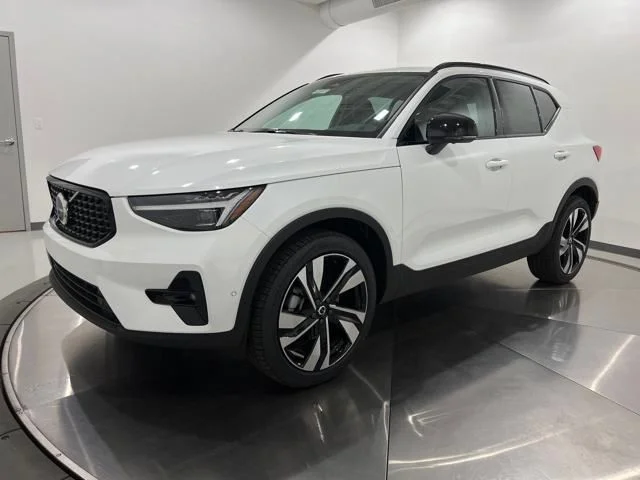 2026 Volvo XC40