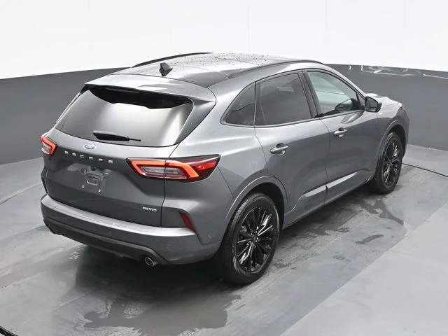 Used 2024 Gray Ford ST-Line Elite image 17