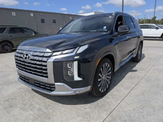 Used 2024 White Hyundai Calligraphy image 7