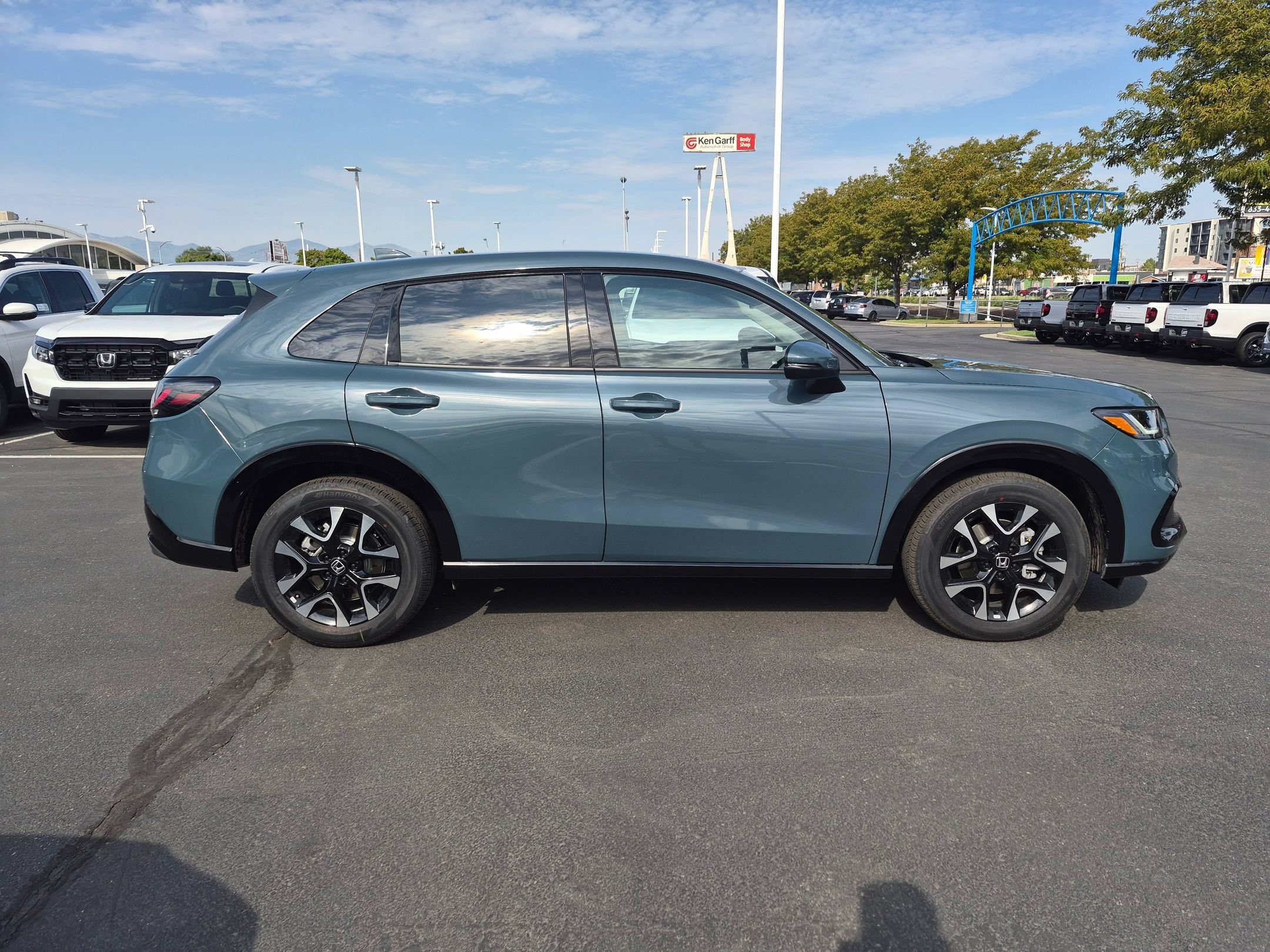 New 2027 Nordic Forest Pearl Honda EX-L image 2