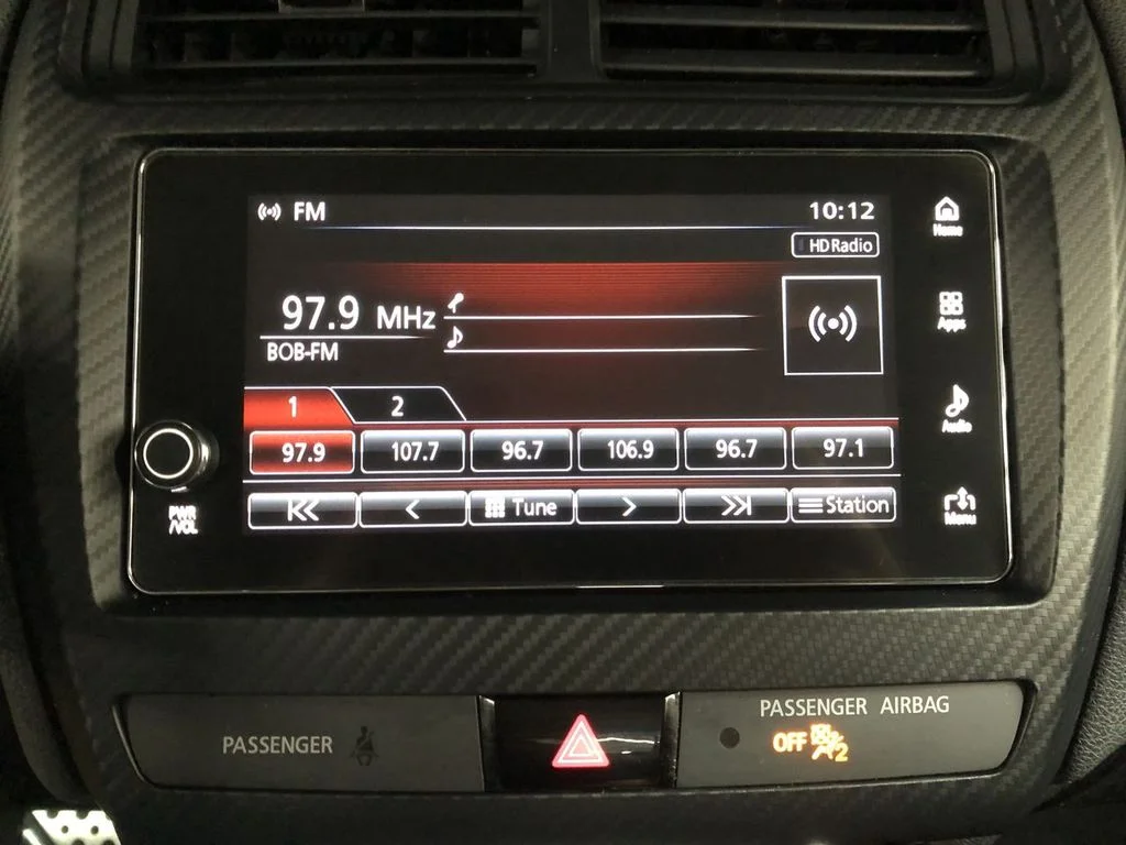 Used 2019 Pearl White Mitsubishi  image 26