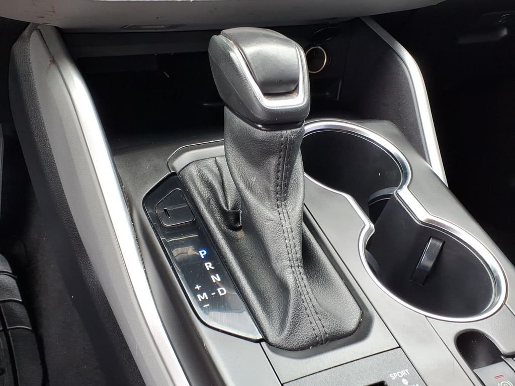 Used 2022 Midnight Black Metallic Toyota LE image 14