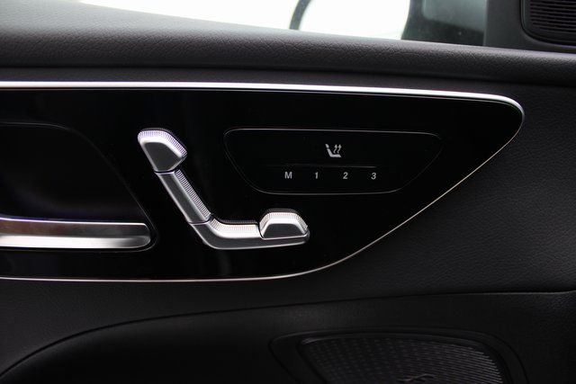 New 2025 Selenite Grey Metallic Mercedes-Benz C 300 image 12