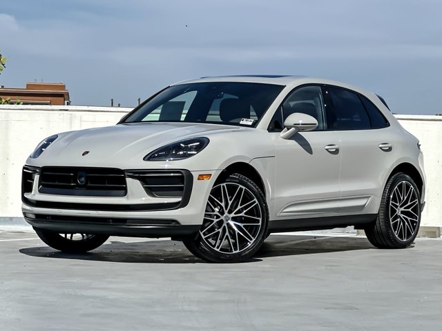 2026 Porsche Macan base