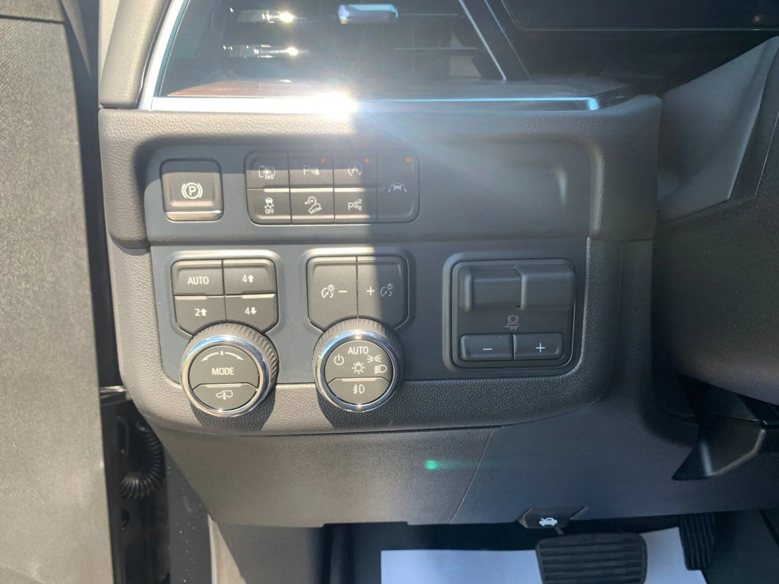 New 2026 Black Chevrolet Z71 image 30