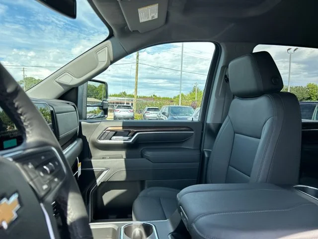 New 2026 Black Chevrolet LT image 29