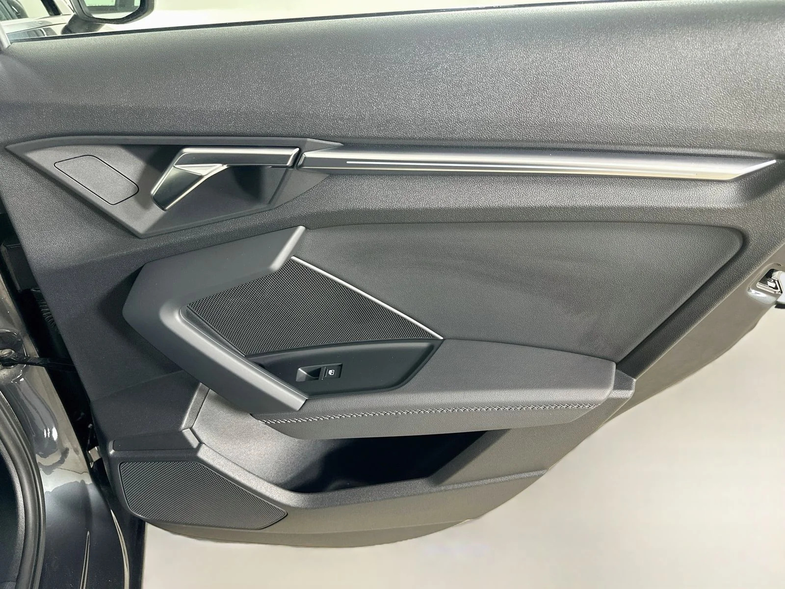 Used 2023 Gray Audi  image 39