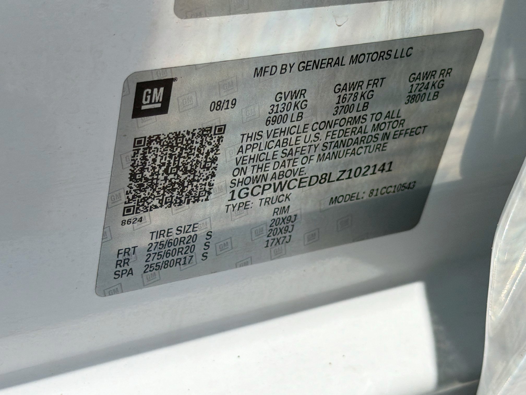 Used 2020 Summit White Chevrolet LT image 40