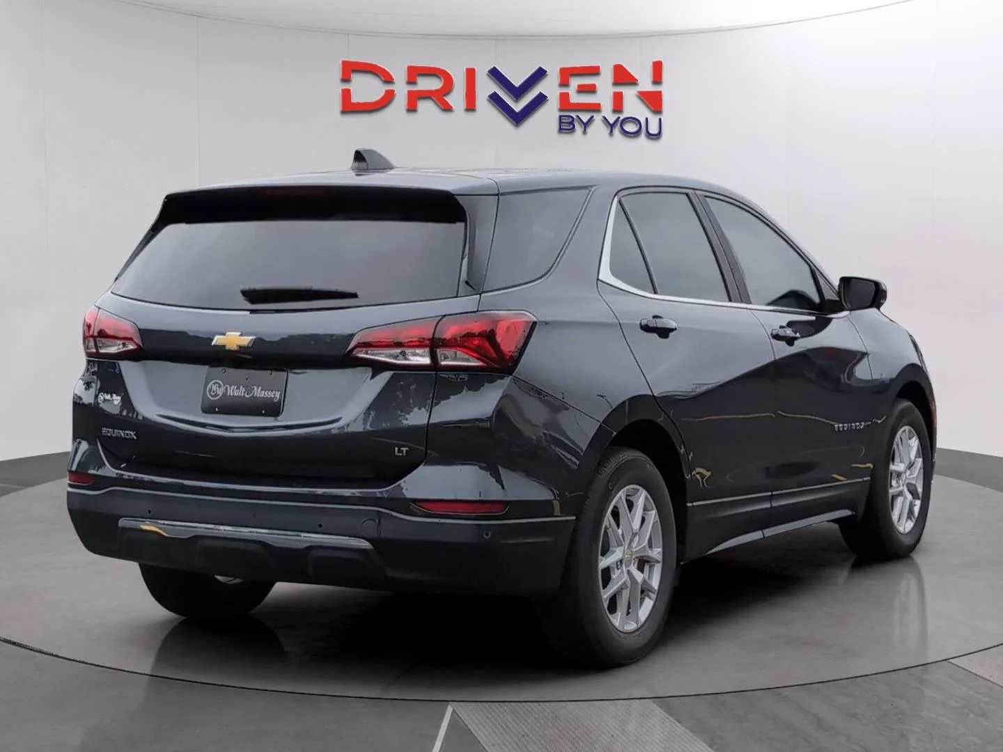 Used 2022 Iron Gray Metallic Chevrolet LT image 5