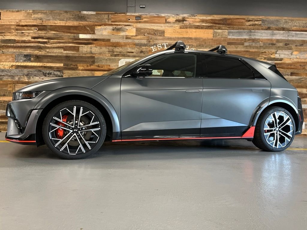 Used 2025 Gray Hyundai Base image 18