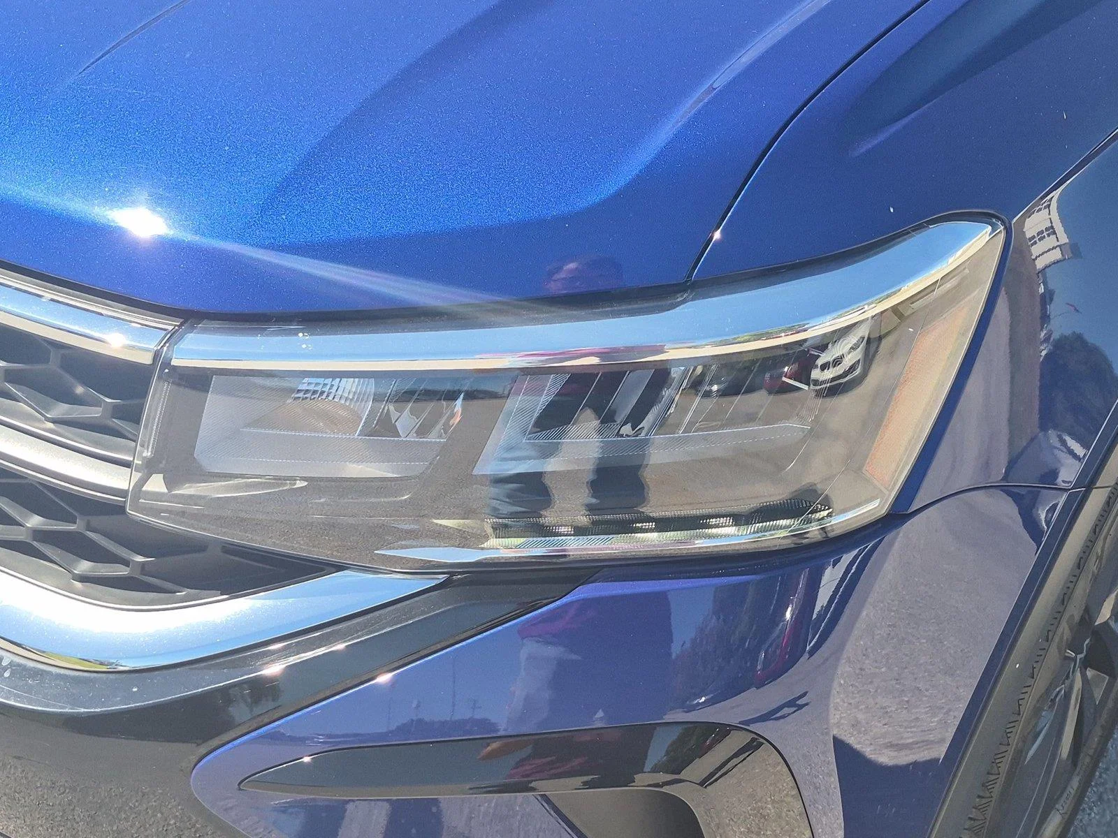 Used 2023 Dusk Blue Metallic VOLKSWAGEN  image 9